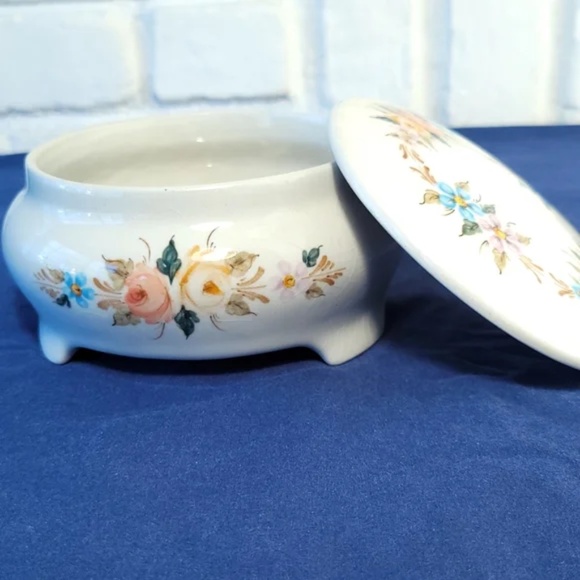 Vintage Portuguese Handpainted Trinket Box - Picture 7 of 10